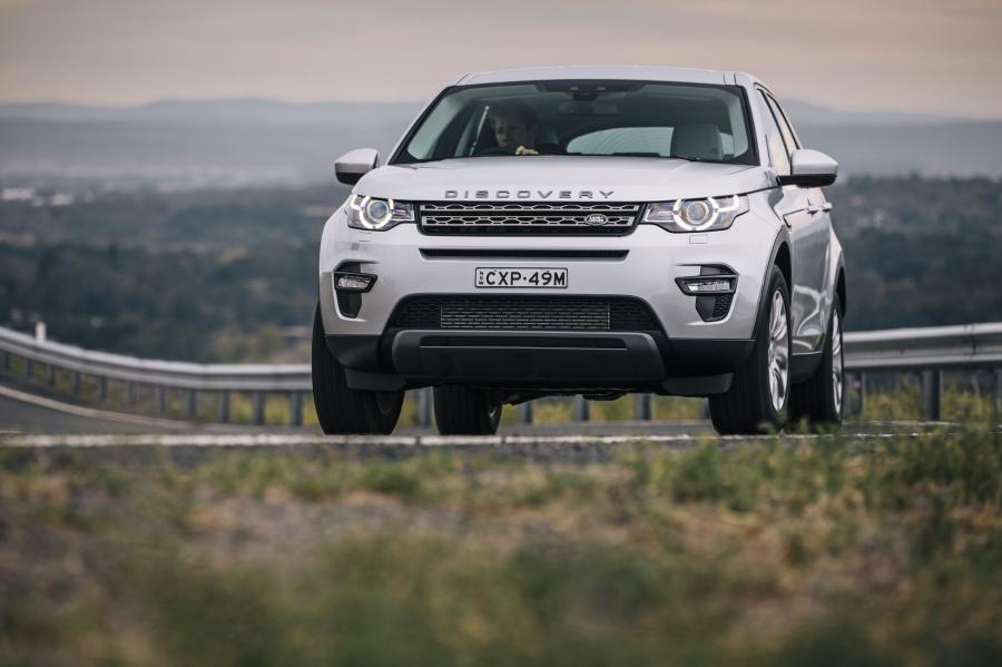  Land Rover Discovery Sport SE 2015 года  (AU) (фото 11 из 22)